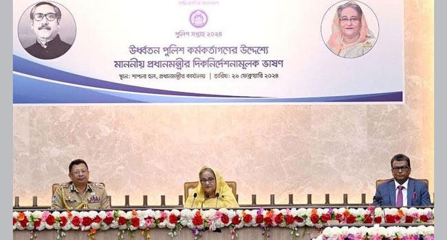 নতুন নতুন অপরাধ মোকাবেলায় পুলিশ বাহিনীকে প্রস্তুতি নিতে হবে : প্রধানমন্ত্রী