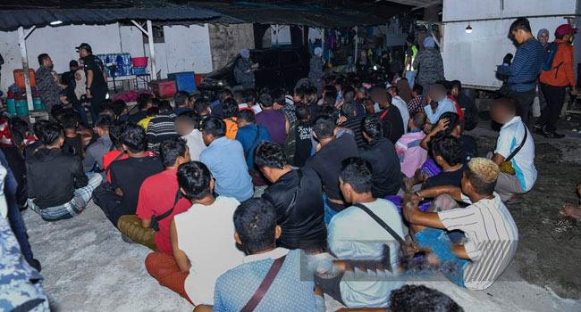 গ্রেফতার ছাড়া মালয়েশিয়া থেকে অনিয়মিত প্রবাসীদের দেশে ফেরার সুযোগ