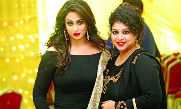 তবুও শাবনূর-পপির অপেক্ষায় দর্শক