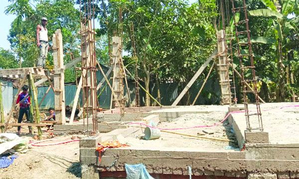 ভালুকায় বনভূমি দখল করে বিভিন্ন স্থাপনা নির্মাণ