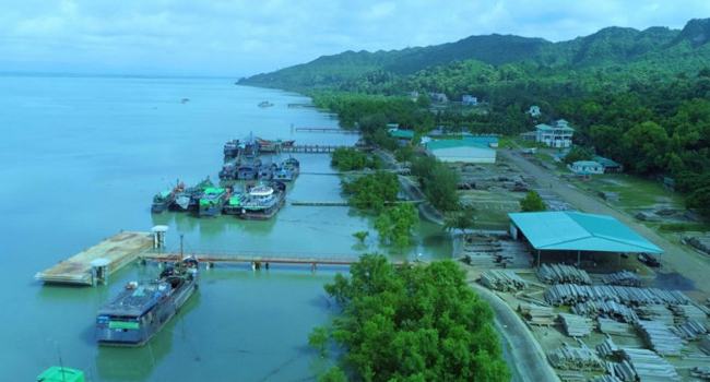 টেকনাফ সীমান্তের ওপারে রাতভর গোলাগুলি ও বিস্ফোরণের বিকট শব্দ