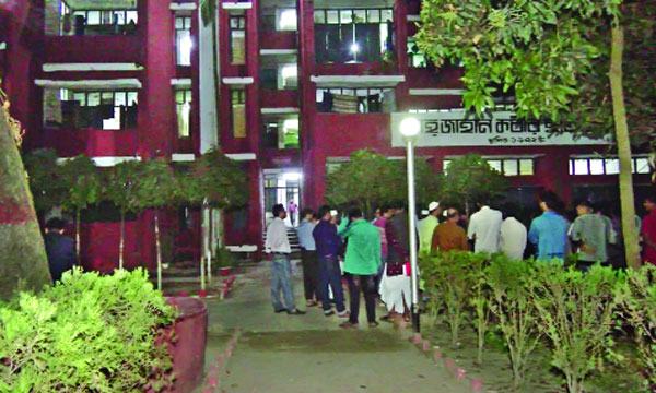 রংপুর পলিটেকনিকের শাহজাহান কবির ছাত্রাবাস বন্ধ ঘোষণা