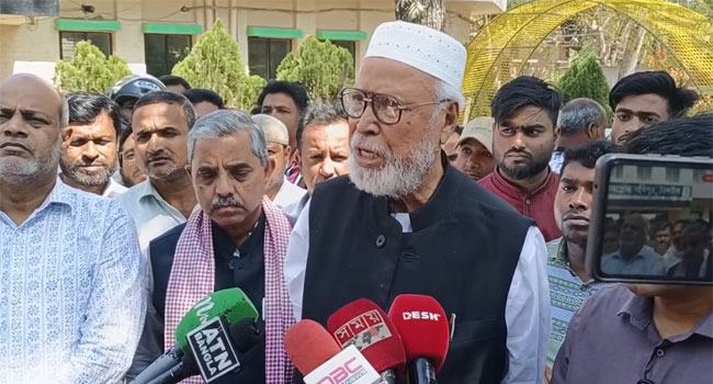 গরিব খাবে বরই আর বিত্তশালীরা খেজুর, এটা অবিচার : কাদের সিদ্দিকী