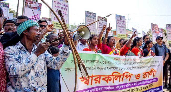 সাঁওতাল হত্যার প্রতিবাদ: ৭ দফা দাবি আদায়ে গাইবান্ধায় বিক্ষোভ