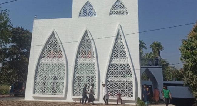 সঞ্চয় ও গহনা বিক্রির অর্থ দিয়ে মসজিদ নির্মাণ করলেন জাহানারা
