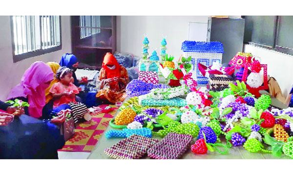 মিরসরাইয়ে স্বাবলম্বী হচ্ছেন গ্রামীণ নারীরা তৈরি হচ্ছে নতুন নতুন উদ্যোক্তা