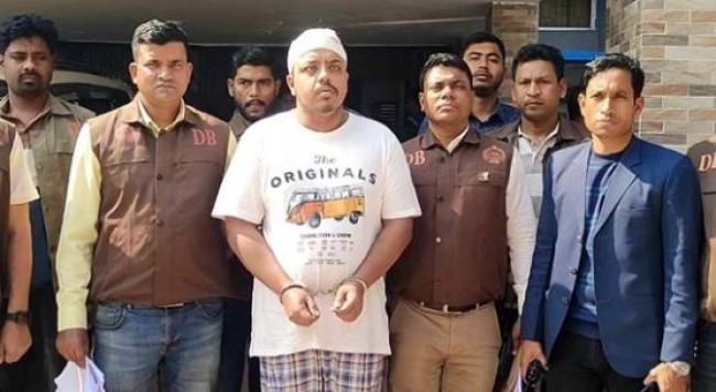 মেডিক্যাল শিক্ষার্থীকে গুলি : শিক্ষকের ৫ দিনের রিমান্ড