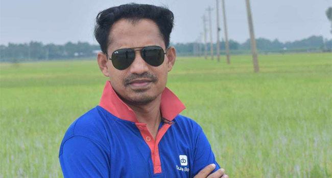 হিজাব নিয়ে কটাক্ষকারী সেই শিক্ষককে ৫ বছরের অব্যাহতি