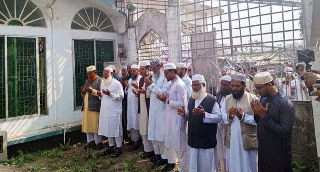 আল্লামা সাঈদীর কবর জিয়ারতে আমিরে জামায়াত ডা. শফিকুর রহমান