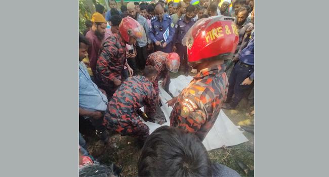 উজিরপুরে সড়ক দুর্ঘটনায় নিহত ২ আহত ২৫