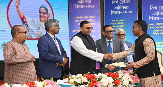 সরকারের কাছ থেকে ‘বেস্ট প্র্যাকটিস সম্মাননা’ পেলেন এরশাদ