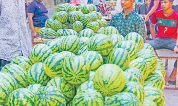 তরমুজ নিয়ে তেলেসমাতি থামছে না