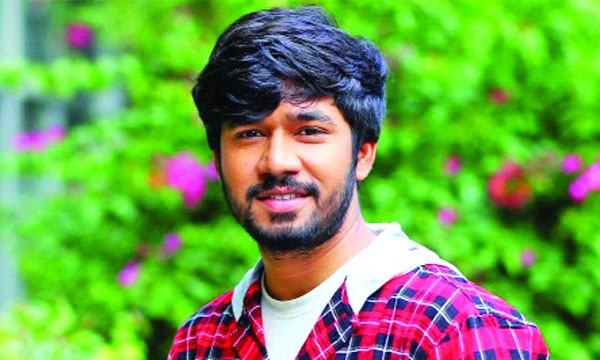 আমি সবসময় ভালো গল্পের সাথে থাকতে চাই : খায়রুল বাসার