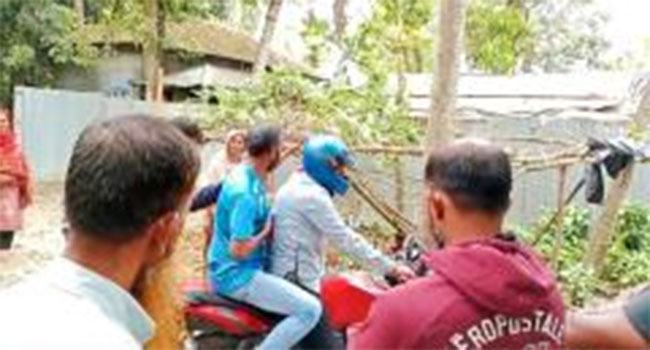 মাটি উত্তোলনে বাধা দেয়ায় ড্রেজার ব্যবসায়ীর হামলা, আহত ২
