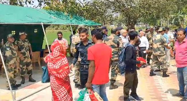 কারাভোগ শেষে দেশে ফিরলেন ভারতীয় ২ নাগরিক