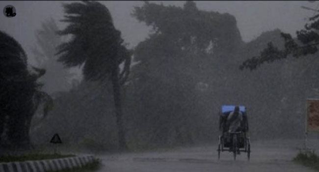 রাতে ৮০ কিমি বেগে ঝড়ের আশঙ্কা