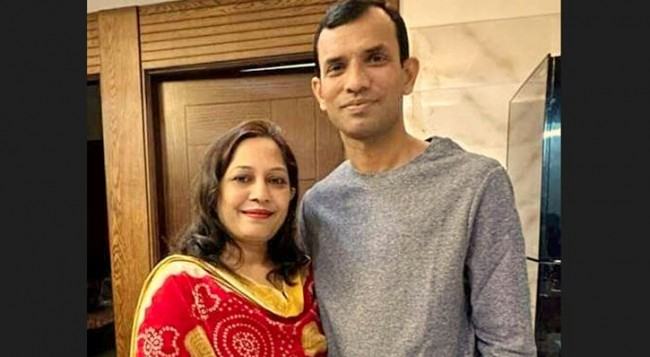 সাবেক এমপির পিএস ও তার স্ত্রীর বিরুদ্ধে দুদকের মামলা