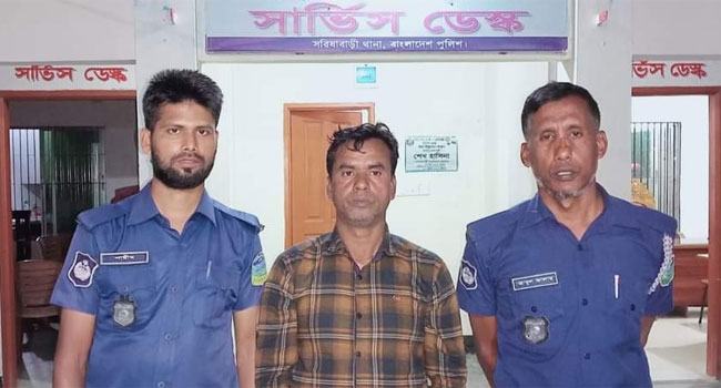 মাকে ভরণ-পোষণ না দেয়ায় শিক্ষক ছেলে গ্রেফতার