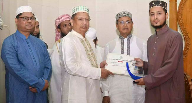 ঈদের ছুটিতে ঢাকায় কোনো সমস্যা হলে কল করুন ৯৯৯ নম্বরে : আইজিপি