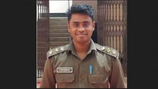 গভীর রাতে অভিযানে নেমে ডাম্পার ট্রাকের চাপায় বিট কর্মকর্তা নিহত