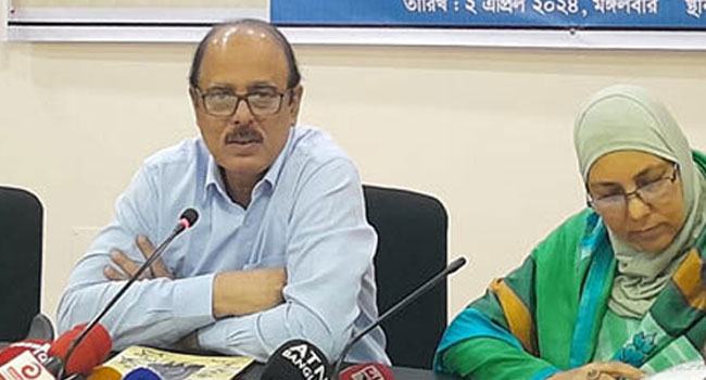দুর্নীতিবাজরা এখন প্রকাশ্যে রাস্তার মাঝখান দিয়ে হাঁটে : দুদক চেয়ারম্যান