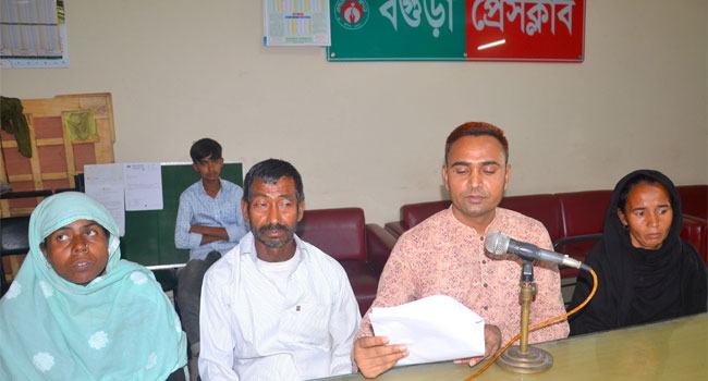 বগুড়ায় মেয়েকে হত্যার বিচার দাবি বাবার