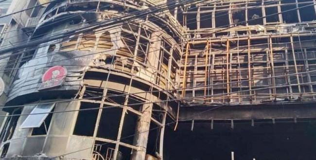 দুই রেস্টুরেন্টের মালিকসহ ভবনের তত্ত্বাবধায়ক গ্রেফতার