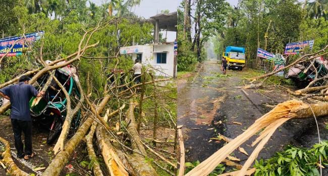 পিরোজপুরে ১০ মিনিটের ঘূর্ণিঝড়ে লণ্ডভণ্ড : নিহত ২, আহত ২০