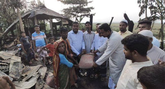 আগুনে পুড়ে ছাই ঈদের আনন্দ