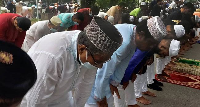 জাতীয় ঈদগাহে জামাত সাড়ে ৮টায়, বায়তুল মোকাররমে ৭টায়