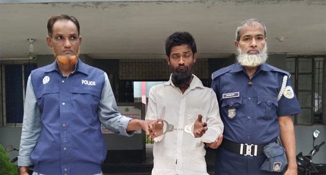 বাড়িতে ঈদ করতে এসে যাবজ্জীবন সাজাপ্রাপ্ত আসামি গ্রেফতার
