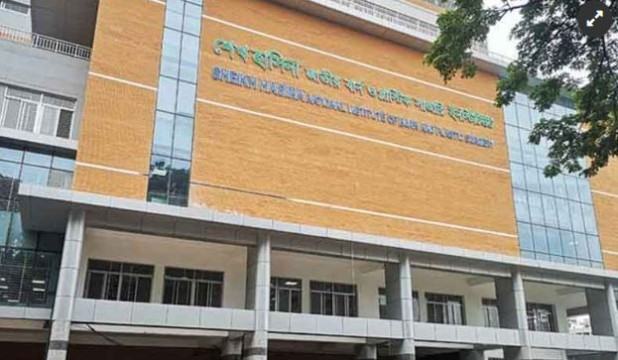 সাভারে দর্জির দোকানে এসি বিস্ফোরণ, বার্ন ইনস্টিটিউটে ভর্তি ৩