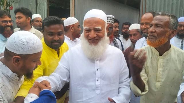 পঞ্চগড়ে নৌকা ডুবে নিহতদের পরিবারের সাথে জামায়াত আমিরের সাক্ষাৎ