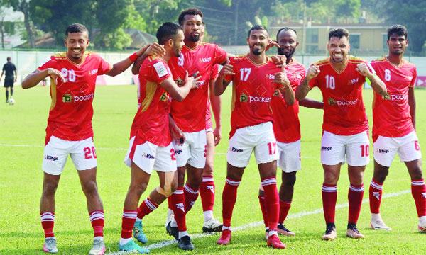 বসুন্ধরার বাধা হতে পারেনি রহমতগঞ্জ