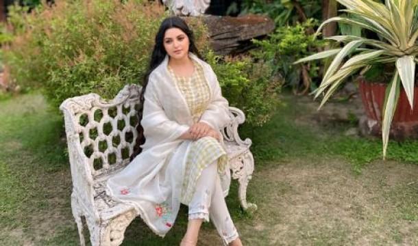 পরীমণির বিরুদ্ধে গ্রেফতারি পরোয়ানার আবেদন
