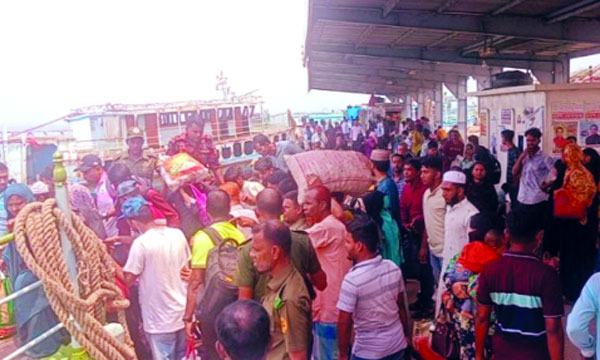 দৌলতদিয়া ঘাটে যানবাহনের চাপ বাড়লেও নেই ভোগান্তি