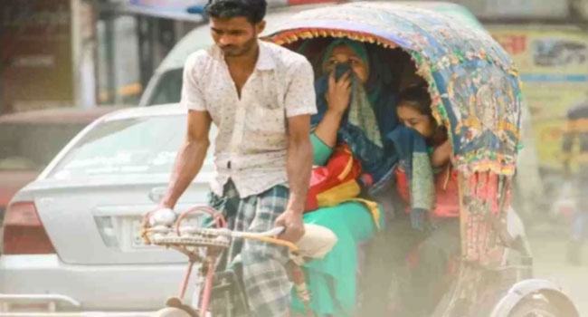 শুক্রবার সকালে ঢাকার বাতাস ‘সংবেদনশীল গোষ্ঠীর জন্য অস্বাস্থ্যকর’