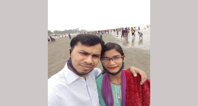 গলাচিপায় স্ত্রীর স্বীকৃতি দাবিতে এক তরুণীর অনশন