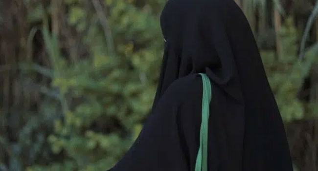 হিজাব: নারীর নিরাপত্তার ঢাল