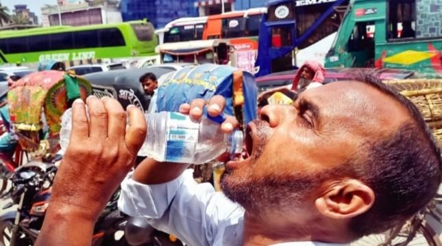 সারা দেশে হিট অ্যালার্ট জারি