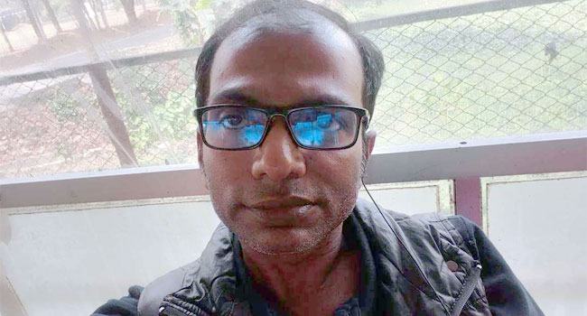 সাভারে সাংবাদিককের চোখে-মুখে মরিচের গুঁড়া নিক্ষেপ