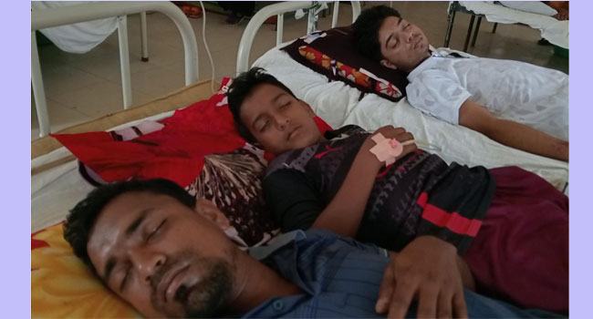 অজ্ঞান পার্টির কবলে পড়ে শরণখোলা স্বাস্থ্য কমপ্লেক্সে ১৬ ব্যক্তি ভর্তি