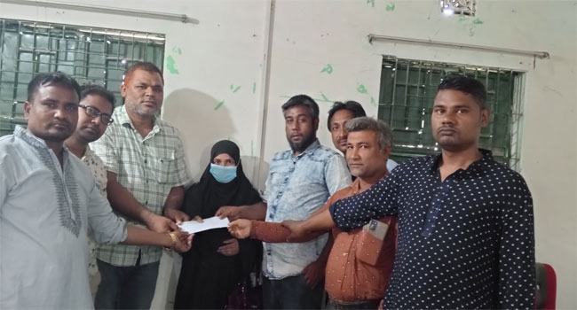 নীলফামারীতে দরিদ্র শিক্ষার্থীকে মেডিক্যাল কলেজে ভর্তির ব্যবস্থা করল উপজেলা প্রেসক্লাব