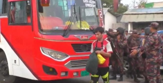 বাংলাদেশে আশ্রয় নেয়া মিয়ানমারের ২৮৫ জনকে ফেরত পাঠানো হয়েছে