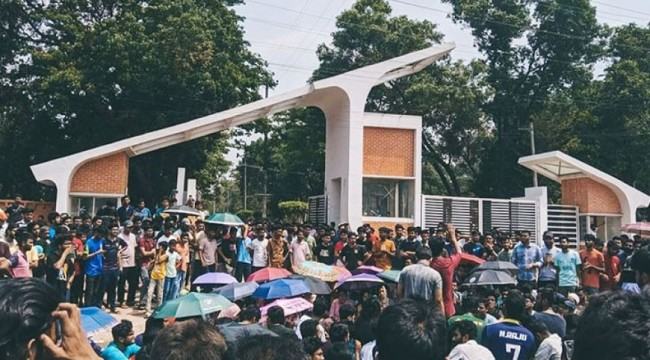 চুয়েট ১১ মে পর্যন্ত বন্ধ, শিক্ষার্থীদের আন্দোলন স্থগিত