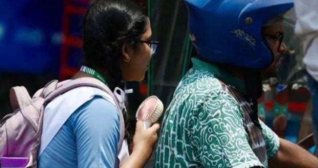 দেশের বিভিন্ন স্থানে গরমের তারতম্য হয় যেসব কারণে