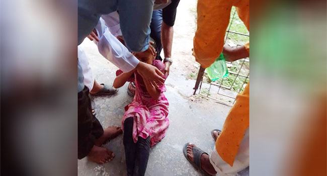 নোয়াখালীতে গরমে শ্রেণিকক্ষে অসুস্থ হয়ে পড়ল ১৮ শিক্ষার্থী