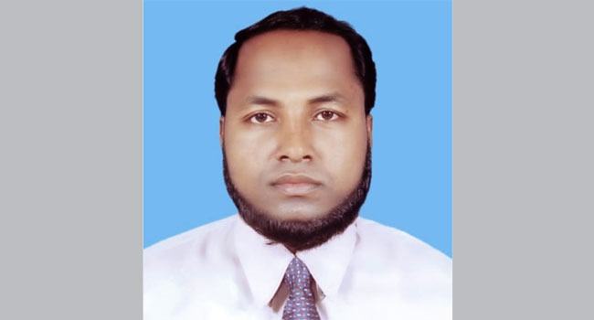 হাটহাজারী উপজেলায় শ্রেষ্ঠ শিক্ষক নির্বাচিত হয়েছেন আবুল বাশার