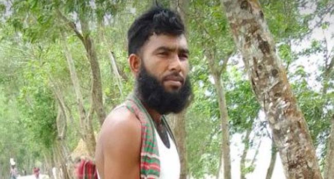 পাথরঘাটায় ট্রলারের সাথে ট্রলারের থাক্কা, জেলে নিখোঁজ