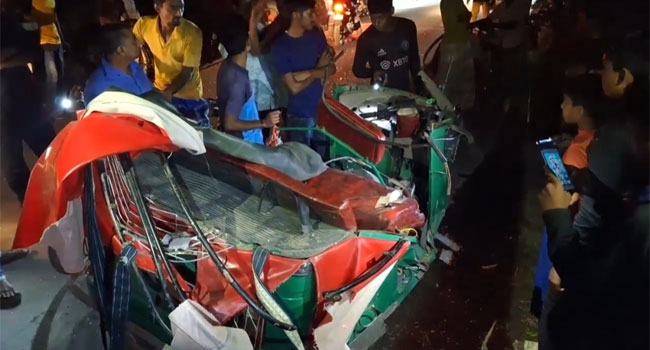 জয়পুরহাট ট্রাক ও সিএনজির মুখোমুখি সংঘর্ষ, নিহত ২
